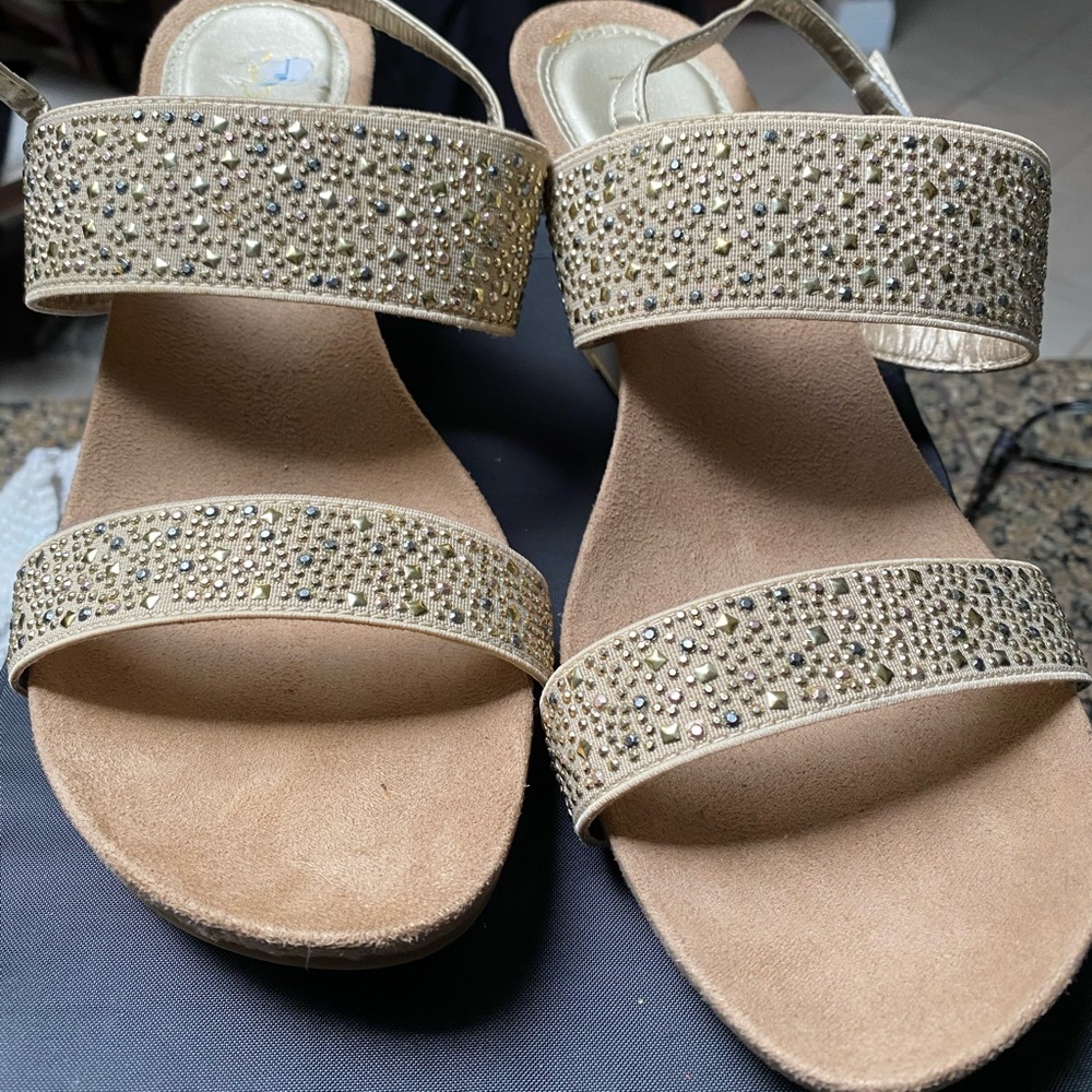 Elegant Tan Sandals with Rhinestone Embellishments